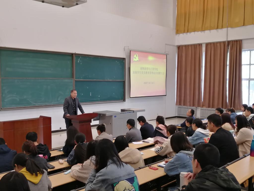 說明: http://www.refiningfireproductions.com/__local/C/9A/A9/1C9F0D5C15BCB0CC5E4D79CD57B_FD56E53D_1383A.jpg